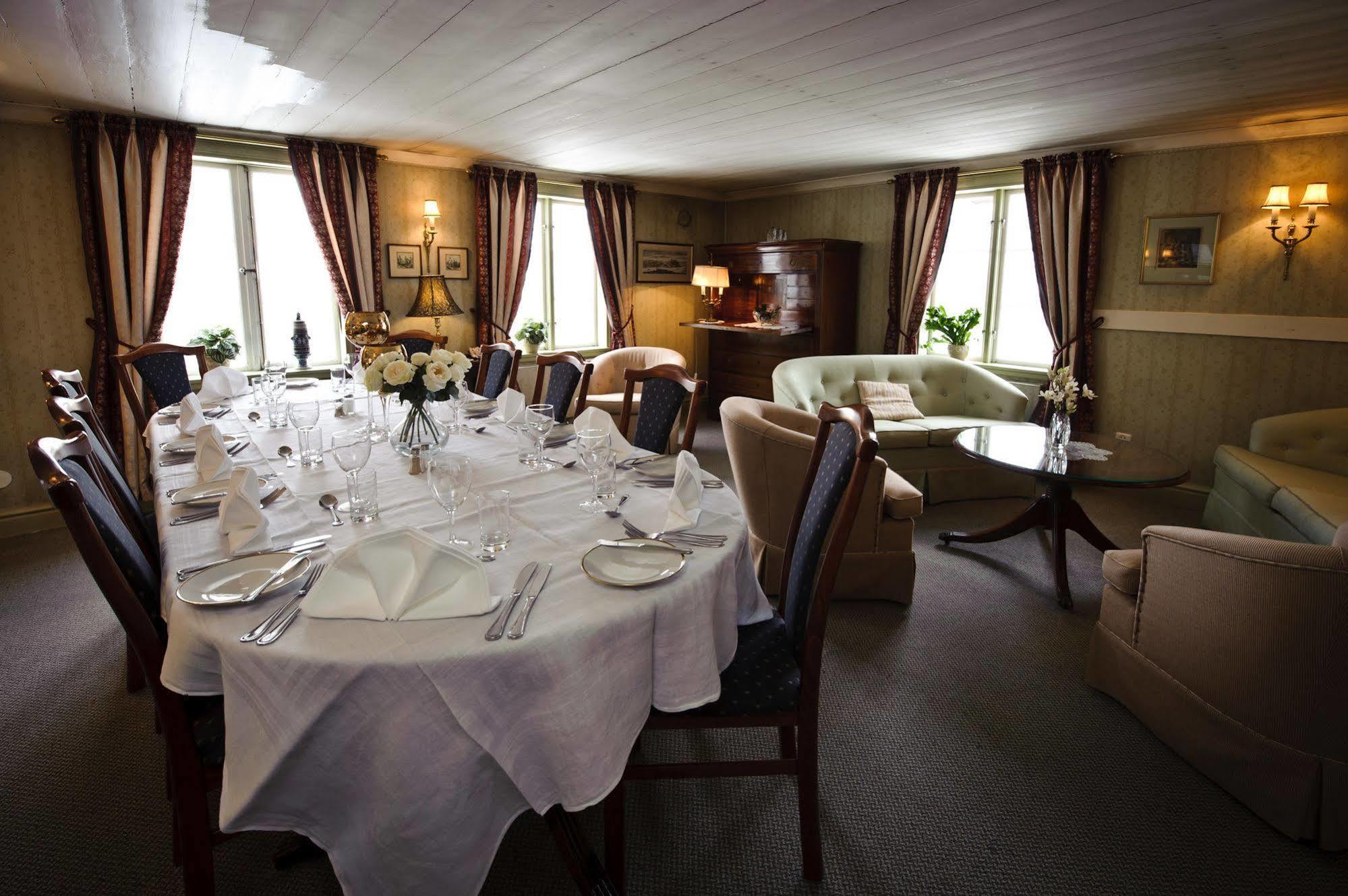Hotel Tanum Gestgifveri Tanumshede Extérieur photo